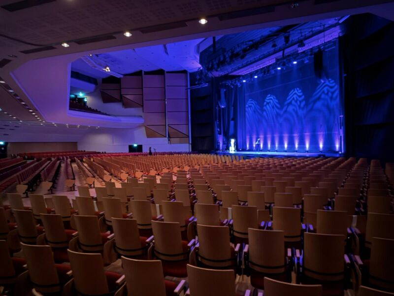 Image for the Tweet beginning: HUNGARY! Budapest Congress Center 

For